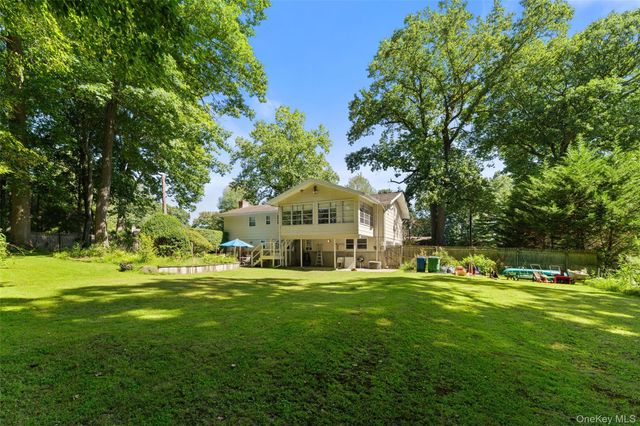 182 Geymer Drive, Mahopac, NY 10541