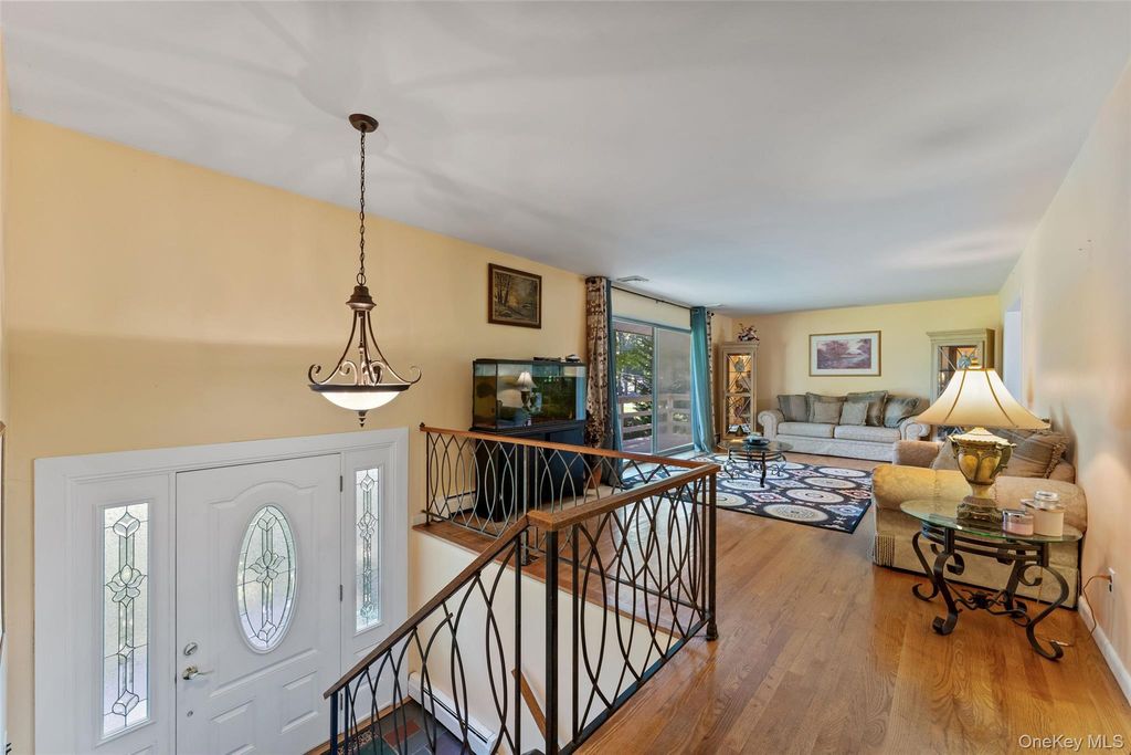 182 Geymer Drive, Mahopac, NY 10541 — photo 3