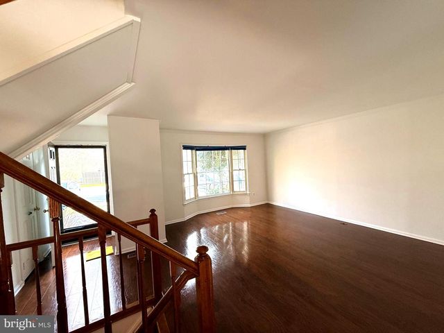 5726 EDGEWATER OAK CT, Burke, VA 22015