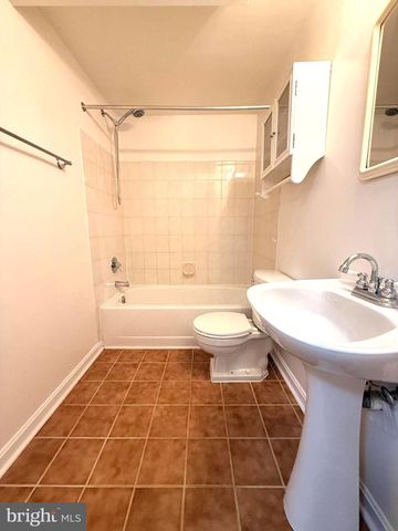 5726 EDGEWATER OAK CT, Burke, VA 22015