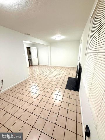 5726 EDGEWATER OAK CT, Burke, VA 22015