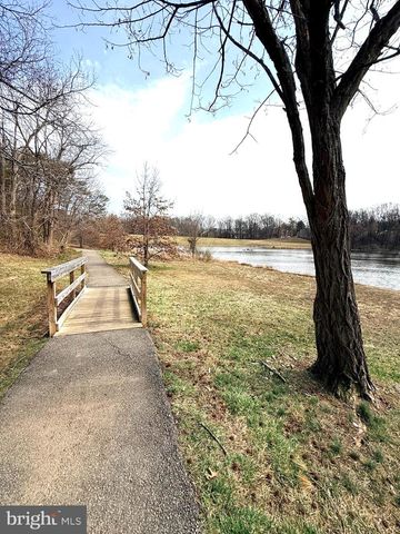 5726 EDGEWATER OAK CT, Burke, VA 22015