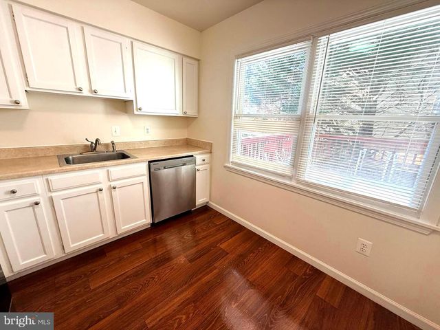 5726 EDGEWATER OAK CT, Burke, VA 22015