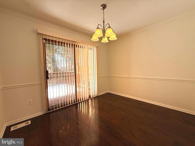 5726 EDGEWATER OAK CT, Burke, VA 22015