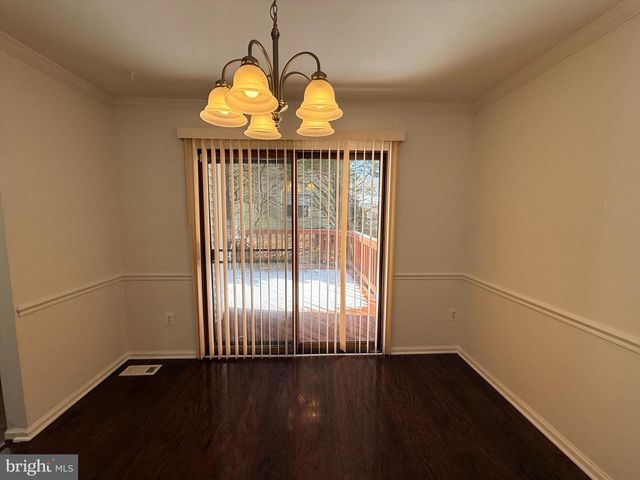 5726 EDGEWATER OAK CT, Burke, VA 22015