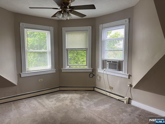 211 Woodside Avenue 3rd fl, Ridgewood, NJ 07450