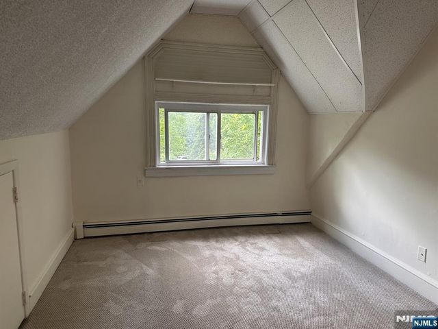 211 Woodside Avenue 3rd fl, Ridgewood, NJ 07450
