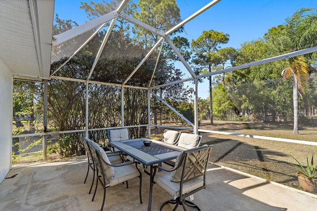 18389 N 41st Road N, Loxahatchee, FL 33470