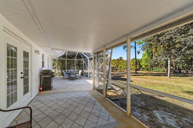 18389 N 41st Road N, Loxahatchee, FL 33470