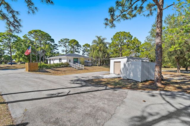 18389 N 41st Road N, Loxahatchee, FL 33470