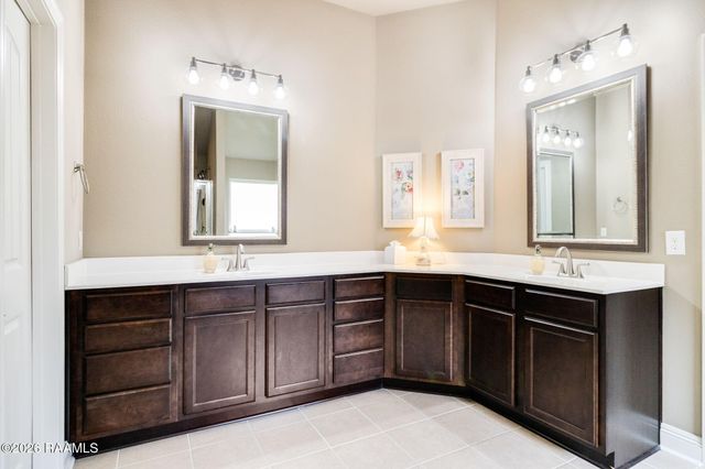226 Travailleur Road, Lafayette, LA 70506