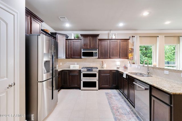 226 Travailleur Road, Lafayette, LA 70506