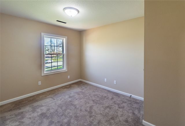 4116 Lexington Drive NE C, Cedar Rapids, IA 52402