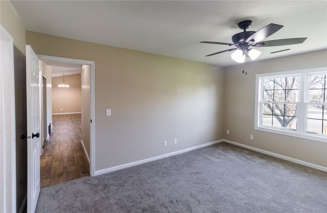 4116 Lexington Drive NE C, Cedar Rapids, IA 52402