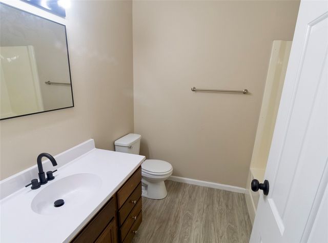 4116 Lexington Drive NE C, Cedar Rapids, IA 52402