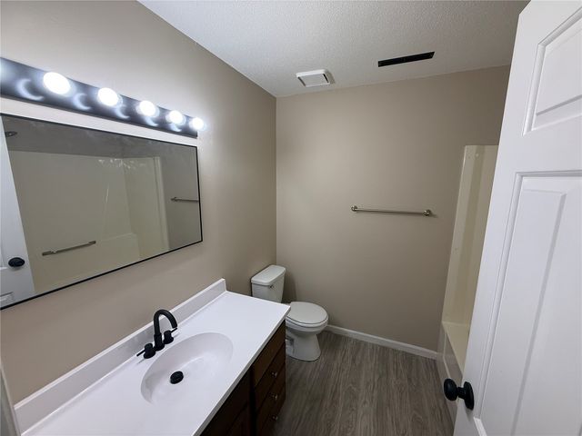 4116 Lexington Drive NE C, Cedar Rapids, IA 52402