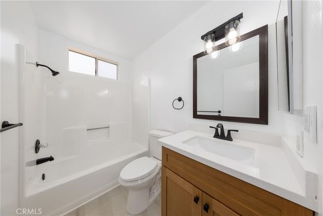 13707 4th, Yucaipa, CA 92399