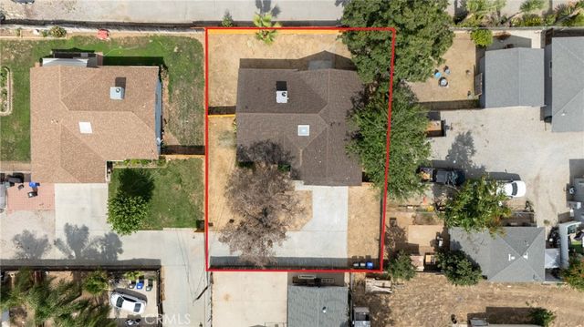 13707 4th, Yucaipa, CA 92399