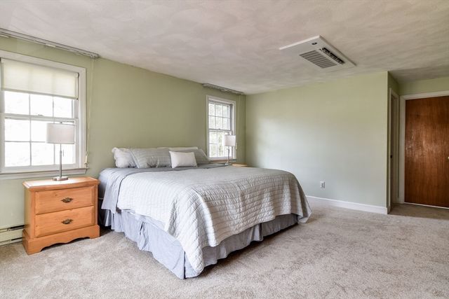 14 Travis Drive, Framingham, MA 01702