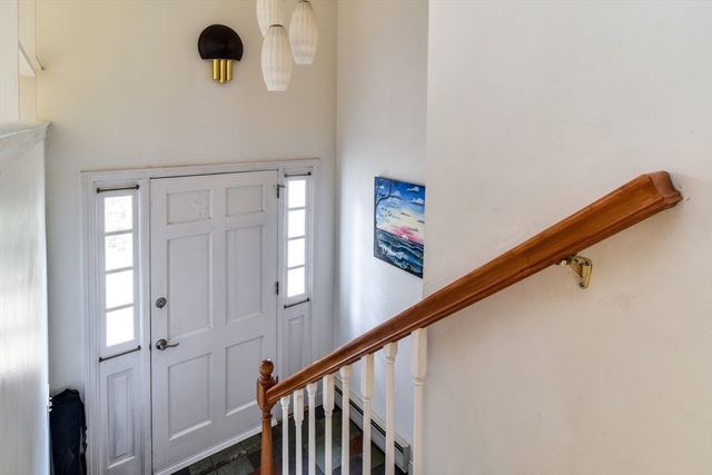 14 Travis Drive, Framingham, MA 01702