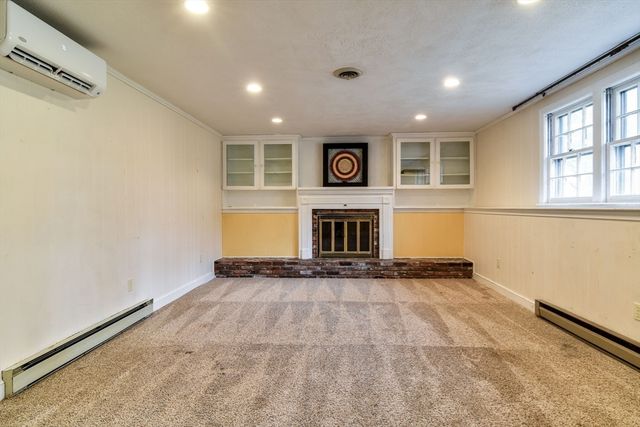 14 Travis Drive, Framingham, MA 01702