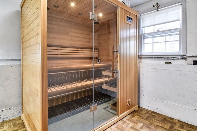 14 Travis Drive, Framingham, MA 01702