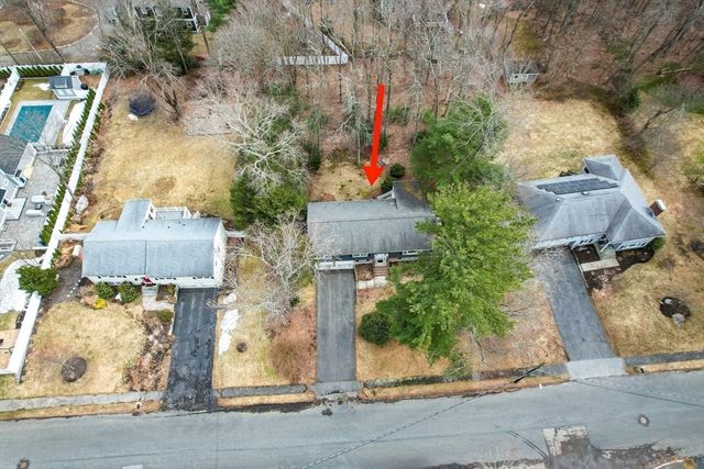 14 Travis Drive, Framingham, MA 01702