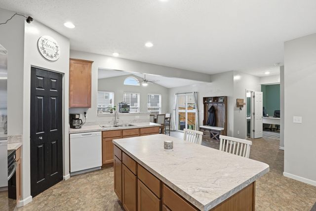 5219 Linton Street, South Bloomfield, OH 43103