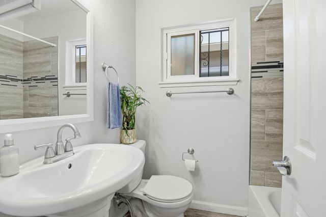 2317 Virginia Avenue, Richmond, CA 94804