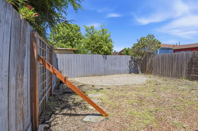 2317 Virginia Avenue, Richmond, CA 94804