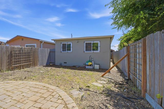 2317 Virginia Avenue, Richmond, CA 94804