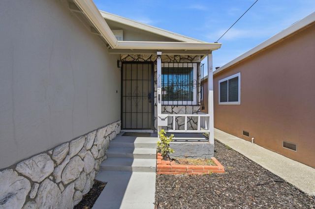 2317 Virginia Avenue, Richmond, CA 94804