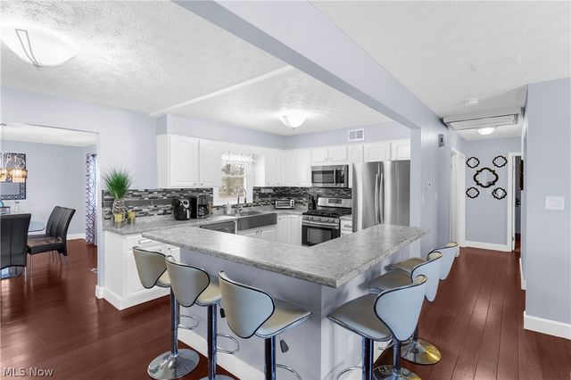 4829 Pinetrace Drive, Youngstown, OH 44515