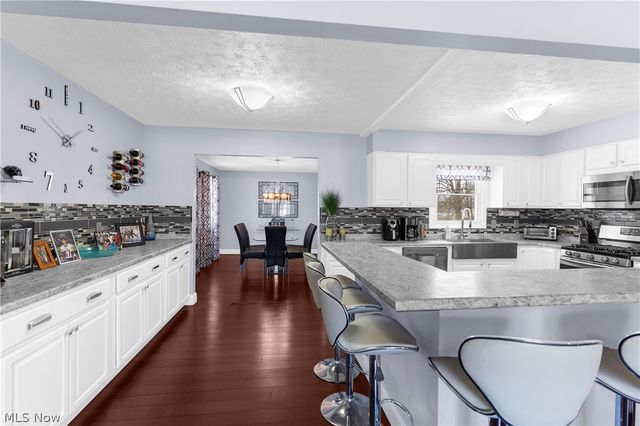 4829 Pinetrace Drive, Youngstown, OH 44515