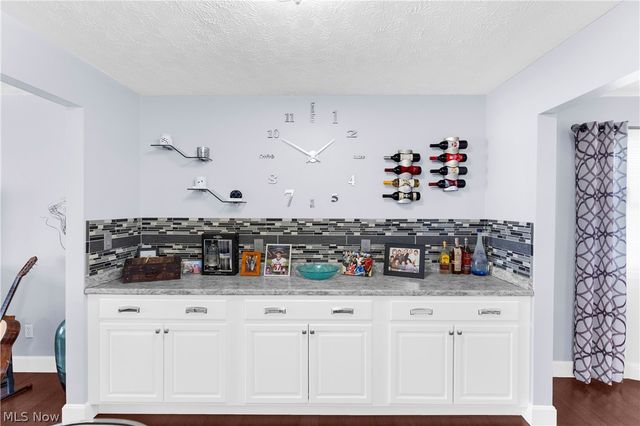 4829 Pinetrace Drive, Youngstown, OH 44515