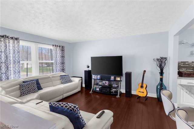 4829 Pinetrace Drive, Youngstown, OH 44515