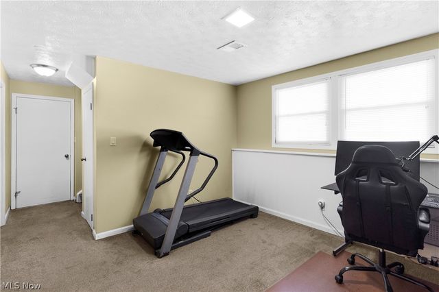 4829 Pinetrace Drive, Youngstown, OH 44515