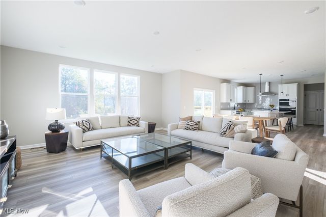 3829 Jacobs Lane, Green, OH 44685