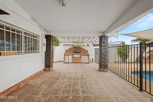 1707 W WAYLAND Drive, Phoenix, AZ 85041