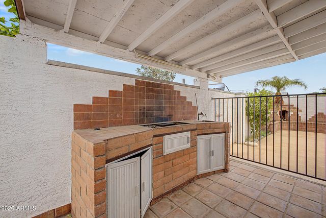 1707 W WAYLAND Drive, Phoenix, AZ 85041