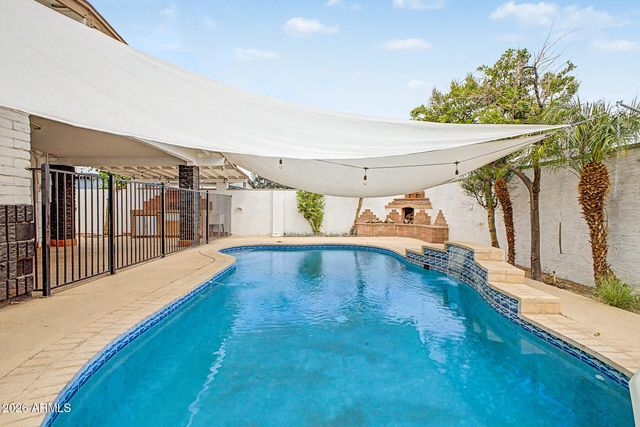 1707 W WAYLAND Drive, Phoenix, AZ 85041