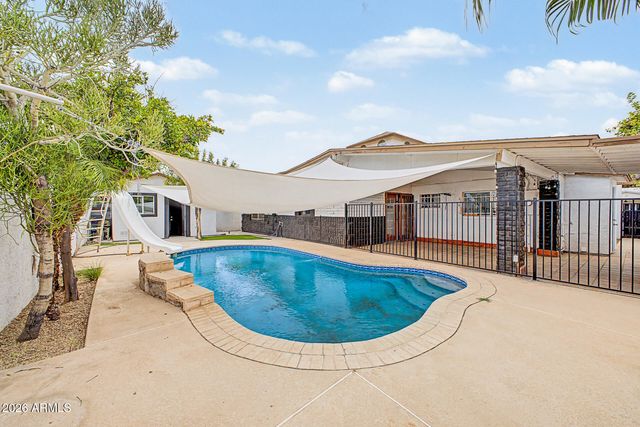 1707 W WAYLAND Drive, Phoenix, AZ 85041