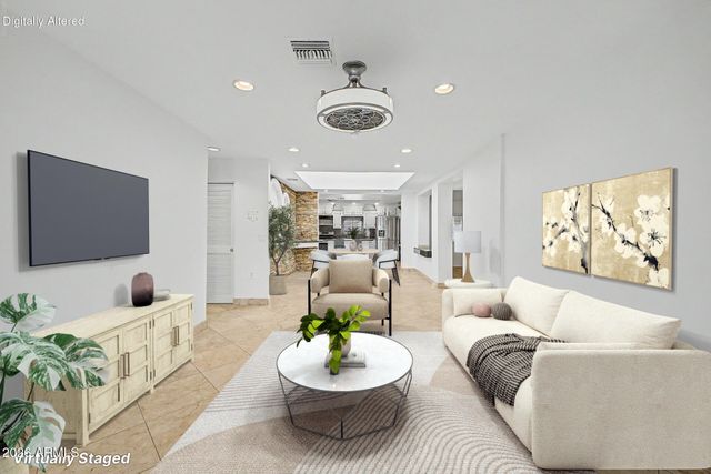1707 W WAYLAND Drive, Phoenix, AZ 85041