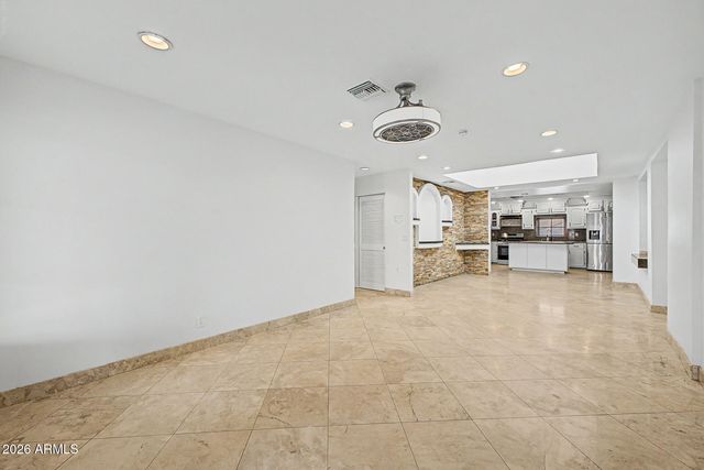 1707 W WAYLAND Drive, Phoenix, AZ 85041