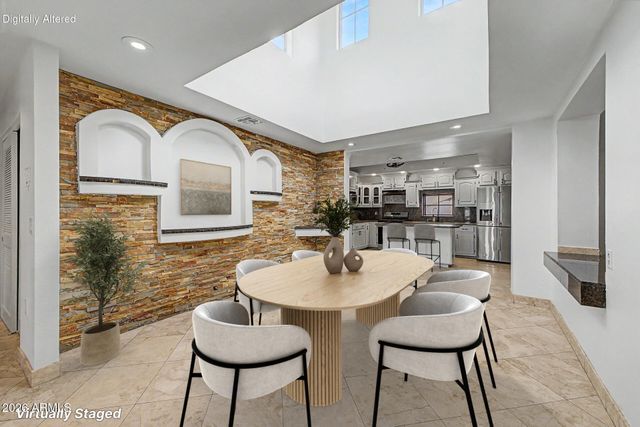 1707 W WAYLAND Drive, Phoenix, AZ 85041