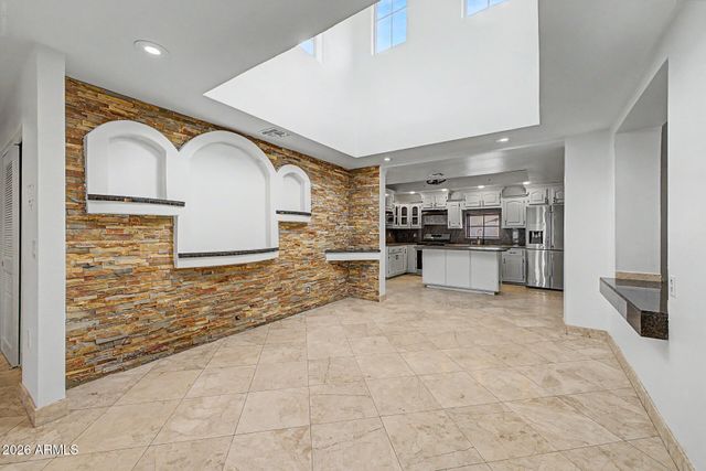 1707 W WAYLAND Drive, Phoenix, AZ 85041