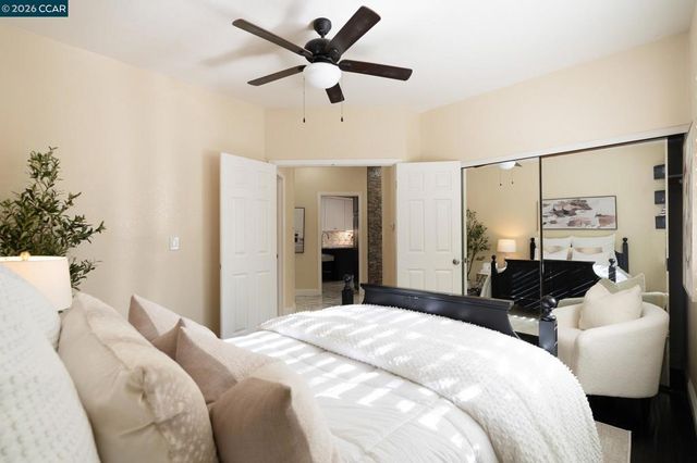 1383 Shell Ln, Clayton, CA 94517