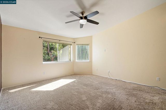 1383 Shell Ln, Clayton, CA 94517