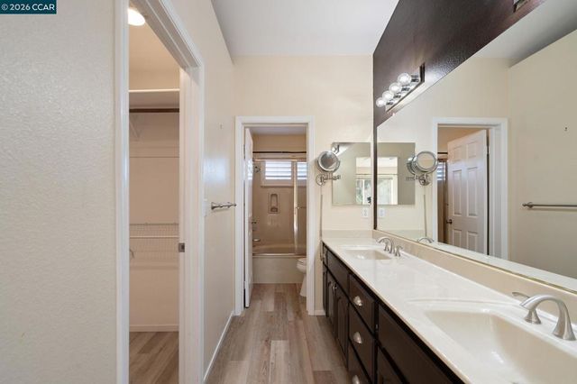 1383 Shell Ln, Clayton, CA 94517