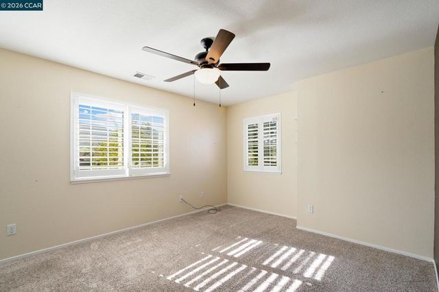 1383 Shell Ln, Clayton, CA 94517